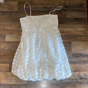 Anthropologie Sachin& Babi White Polka Dot Bubble hem Mini Dress size 8 EUC